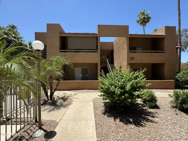 MLS: 6712541 Condo For Sale