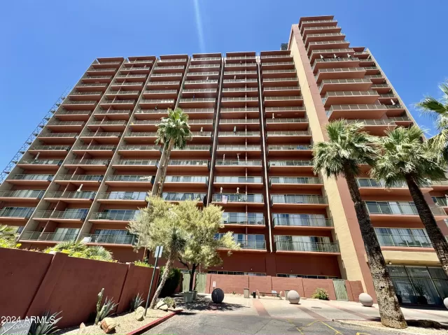 MLS: 6712640 Condo For Sale