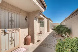 Photo #2: 6712736 Listing