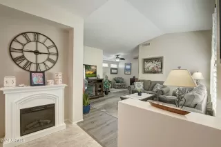 Photo #3: 6712736 Listing