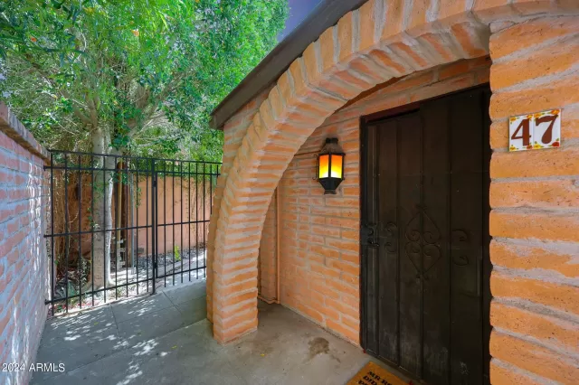 MLS: 6712955 Condo For Sale