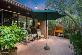 Photo #2: 6712955 Listing