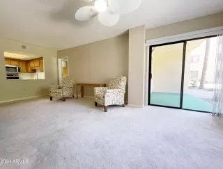 Photo #6: 6712973 Listing