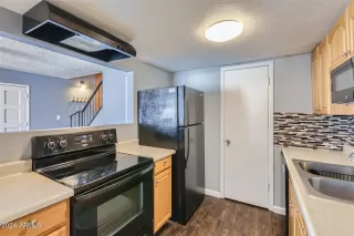 Photo #2: 6713033 Listing 