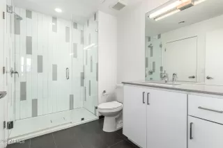 Photo #2: 6713067 Listing 