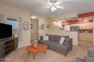 Photo #3: 6713288 Listing