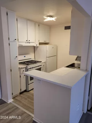 Photo #3: 6713294 Listing