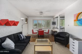 Photo #6: 6713301 Listing 