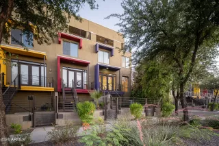 More Details about MLS # 6713365 : 536 E AMES PLACE