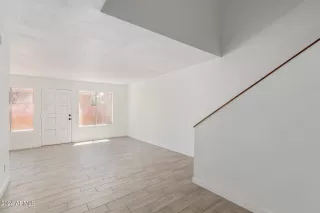 Photo #4: 6713436 Listing 