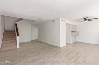 Photo #6: 6713436 Listing 