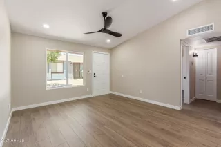 Photo #4: 6713505 Listing 