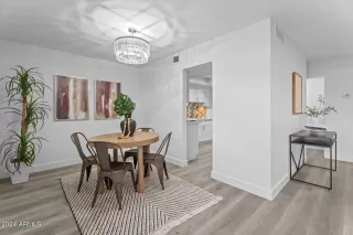 Photo #6: 6713669 Listing 