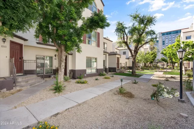 MLS: 6713767 Condo For Sale