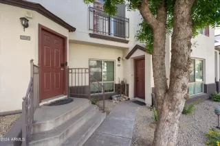 Photo #2: 6713767 Listing