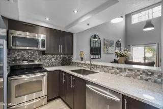 Photo #6: 6713767 Listing