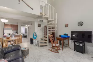 Photo #5: 6713873 Listing