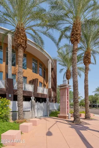 Photo #1: 6713915 Listing