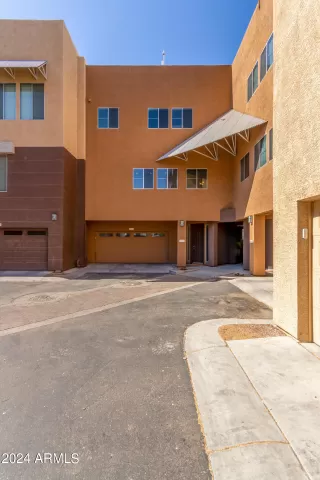 Photo #5: 6713915 Listing