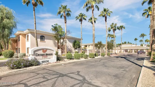 MLS: 6714035 Condo For Sale