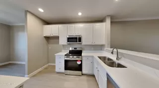 Photo #3: 6714151 Listing