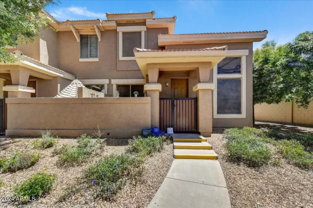 MLS: 6714282 Condo For Sale