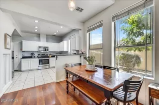 Photo #6: 6714282 Listing