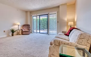 Photo #3: 6714577 Listing