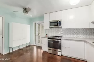 Photo #1: 6714704 Listing 