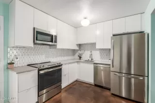 Photo #2: 6714704 Listing 