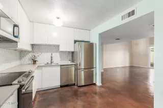 Photo #3: 6714704 Listing 