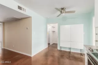 Photo #4: 6714704 Listing 