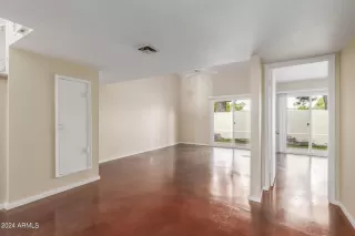 Photo #6: 6714704 Listing 