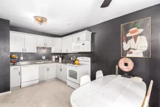 Photo #1: 6715128 Listing