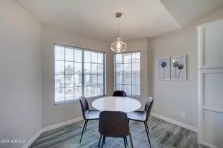 Photo #5: 6715135 Listing