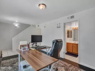 Photo #4: 6715233 Listing