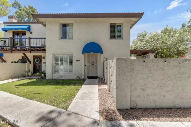 MLS: 6715296 Condo For Sale