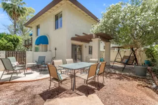 Photo #2: 6715296 Listing 