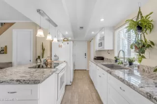 Photo #3: 6715296 Listing 