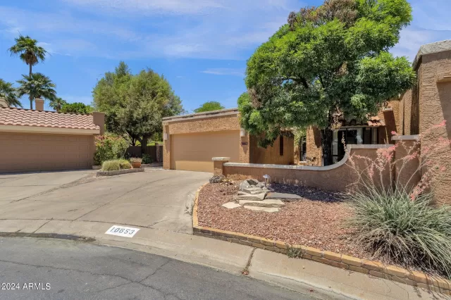 MLS: 6715325 Condo For Sale