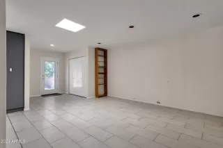 Photo #6: 6715325 Listing