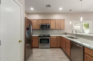 Photo #5: 6715563 Listing 