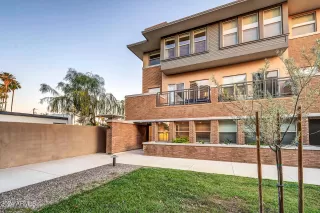 Photo #4: 6715607 Listing
