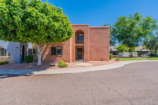 MLS: 6715645 Condo For Sale