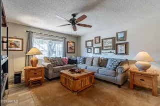 Photo #2: 6715645 Listing