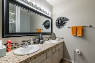 Photo #4: 6715645 Listing