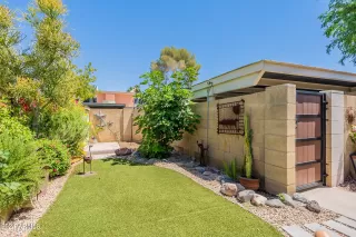 Photo #6: 6715645 Listing