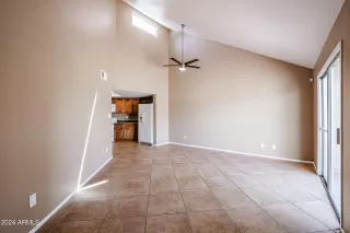 Photo #3: 6715761 Listing