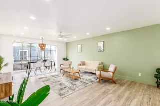 Photo #3: 6715969 Listing 