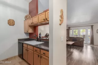 Photo #6: 6716017 Listing